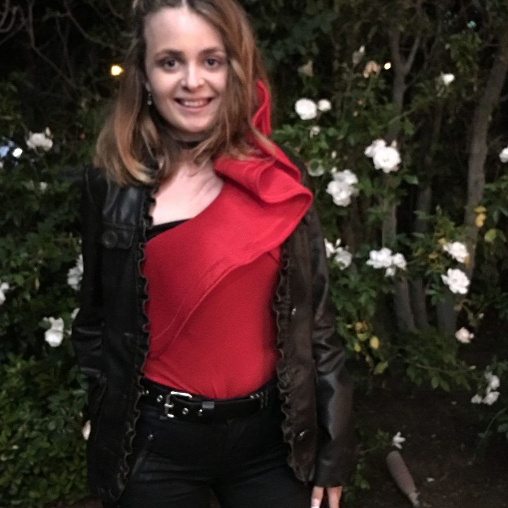 Meet your Posher, Sabrina